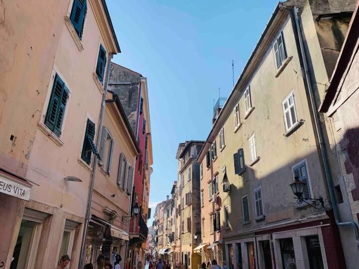 Feel The City Atmosphere Rovinj Luaran gambar